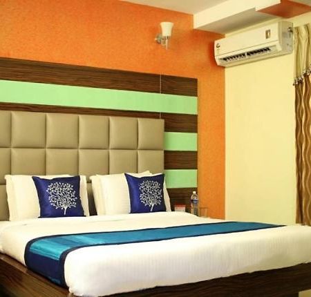 Hotel Seven Hills Inn Тирупати Екстериор снимка